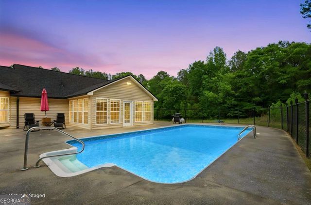 358 Youngs Farm Road, Cedartown, GA 30125