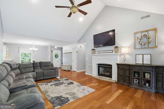 358 Youngs Farm Road, Cedartown, GA 30125