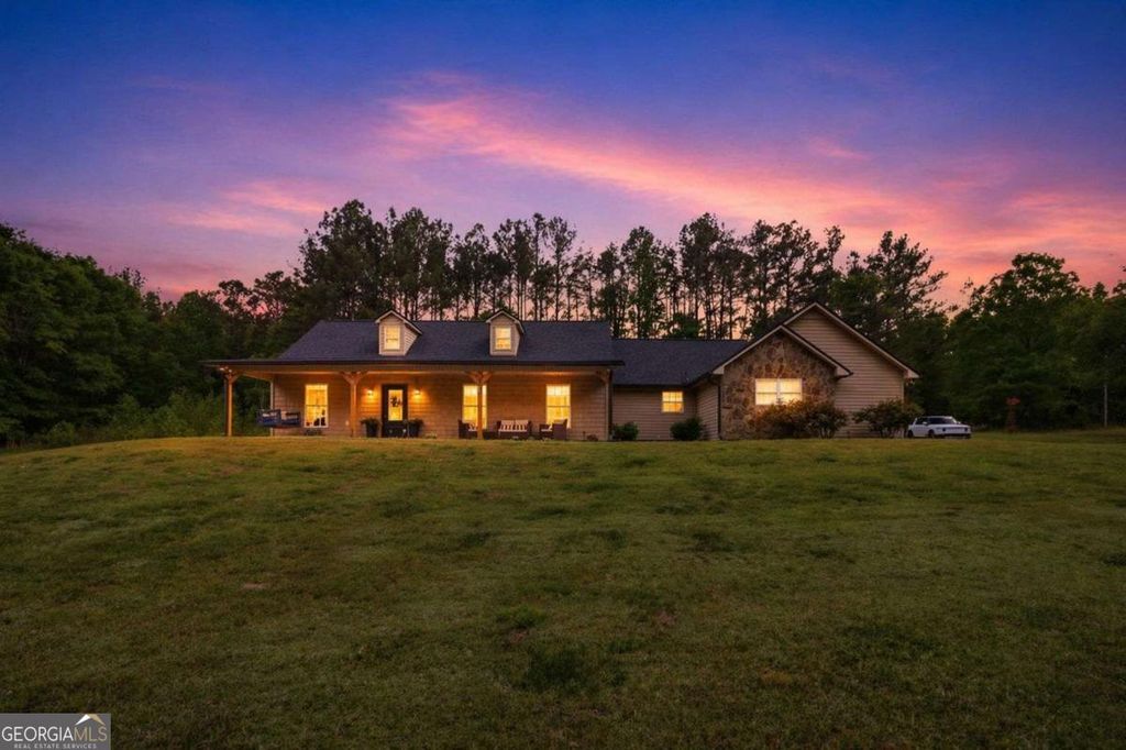 358 Youngs Farm Road, Cedartown, GA 30125