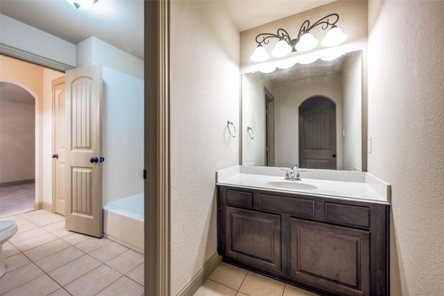 312 Gentle Creek Drive, Mckinney, TX 75072