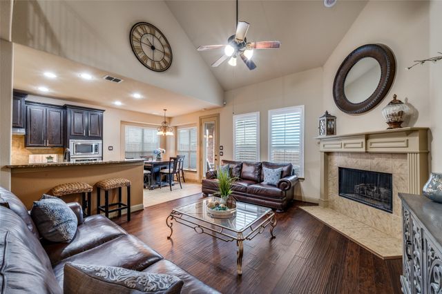 312 Gentle Creek Drive, Mckinney, TX 75072