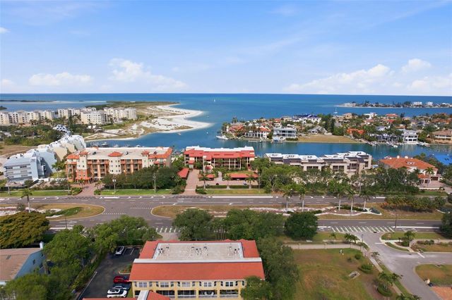 1060 PINELLAS BAYWAY S 204, Tierra Verde, FL 33715