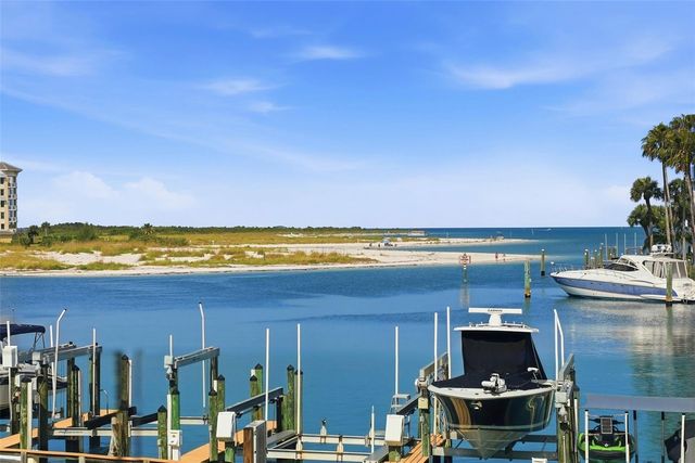 1060 PINELLAS BAYWAY S 204, Tierra Verde, FL 33715