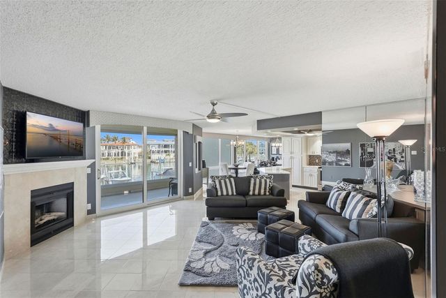 1060 PINELLAS BAYWAY S 204, Tierra Verde, FL 33715