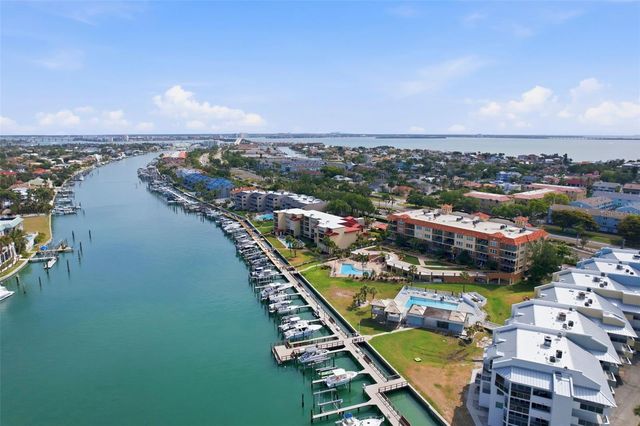 1060 PINELLAS BAYWAY S 204, Tierra Verde, FL 33715