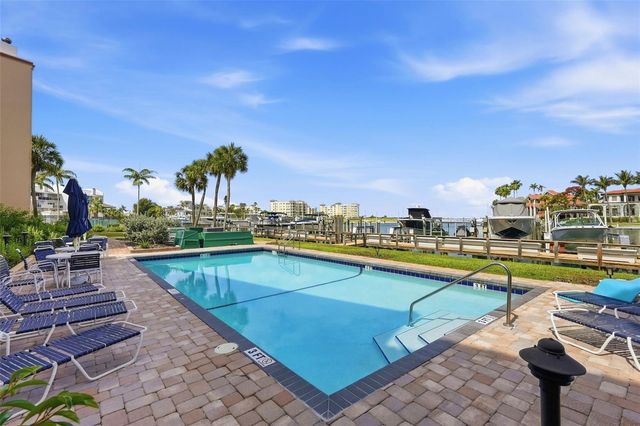 1060 PINELLAS BAYWAY S 204, Tierra Verde, FL 33715