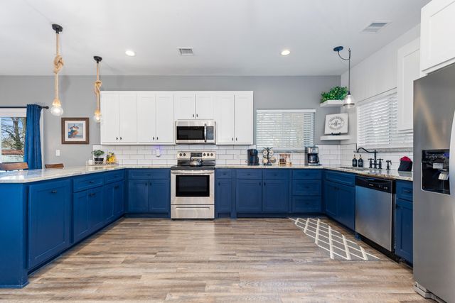 3 Kansas Drive, Monkey Island, OK 74331