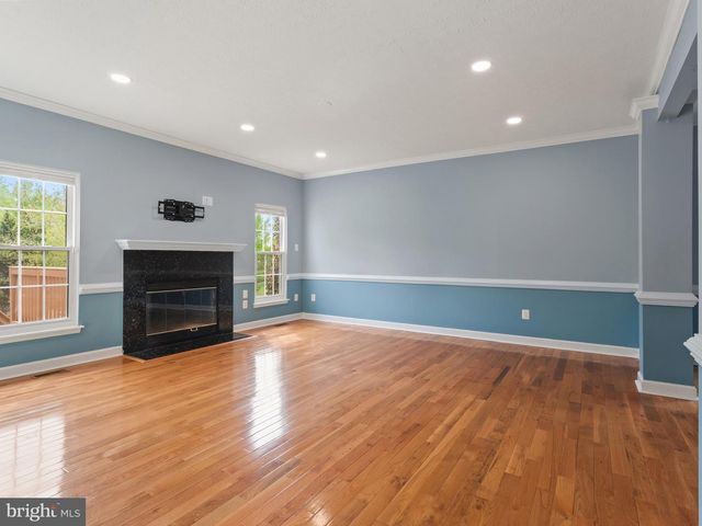 2417 KEMPER RD, Crofton, MD 21114