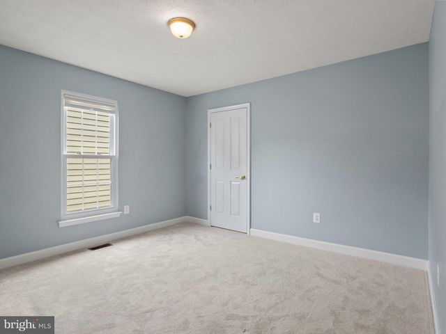2417 KEMPER RD, Crofton, MD 21114