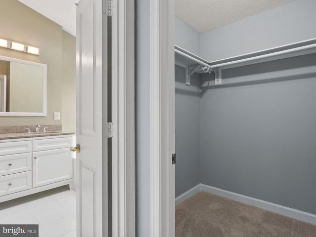 2417 KEMPER RD, Crofton, MD 21114