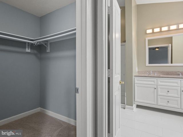 2417 KEMPER RD, Crofton, MD 21114