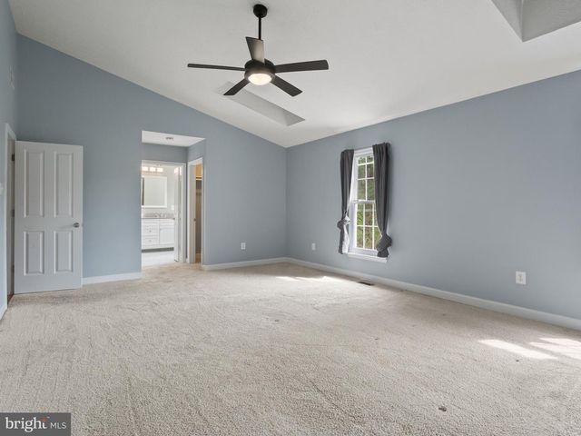 2417 KEMPER RD, Crofton, MD 21114
