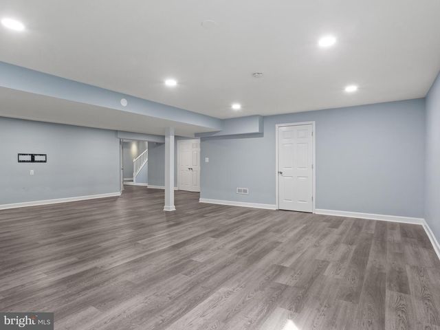 2417 KEMPER RD, Crofton, MD 21114