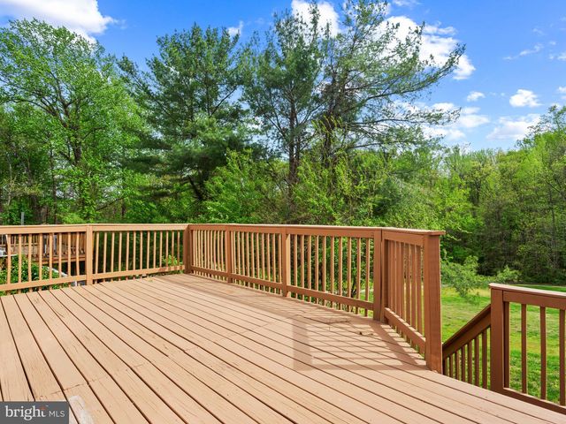 2417 KEMPER RD, Crofton, MD 21114