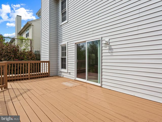2417 KEMPER RD, Crofton, MD 21114