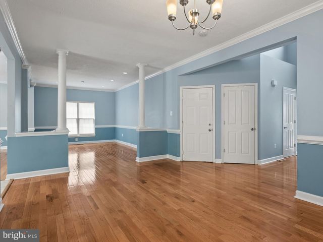 2417 KEMPER RD, Crofton, MD 21114