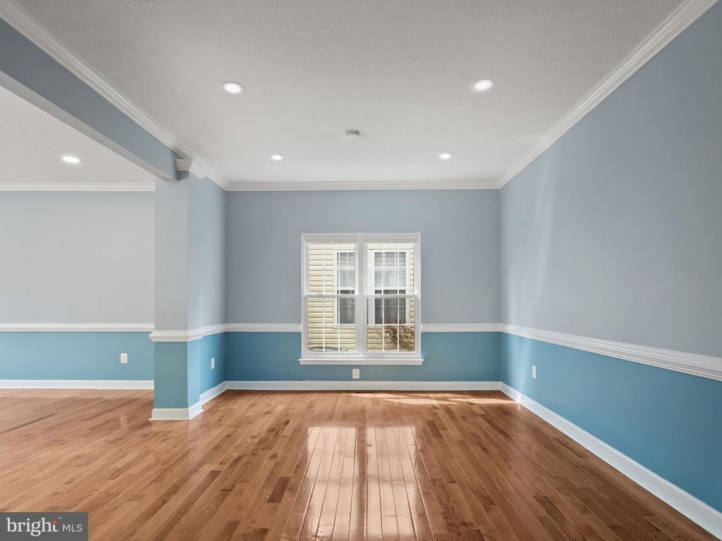 Image 10 of property listing at 2417 KEMPER RD, Crofton, MD 21114