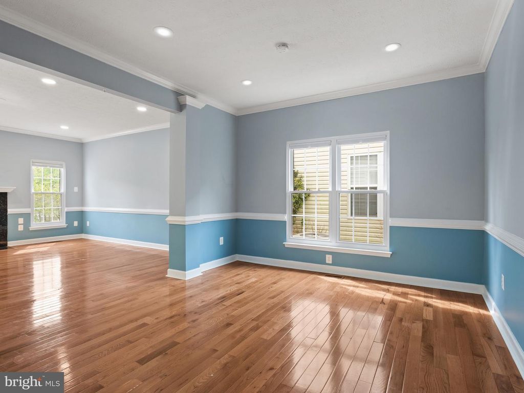 Image 11 of property listing at 2417 KEMPER RD, Crofton, MD 21114