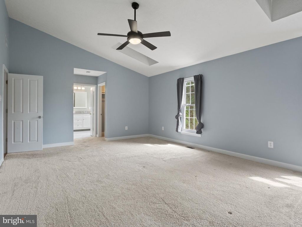 Image 39 of property listing at 2417 KEMPER RD, Crofton, MD 21114