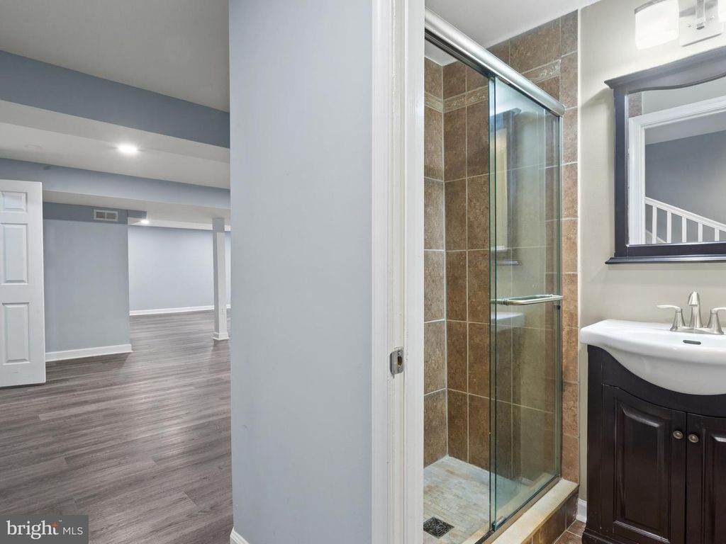 Image 40 of property listing at 2417 KEMPER RD, Crofton, MD 21114