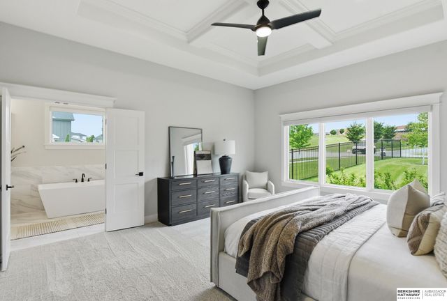 21432 B Street, Elkhorn, NE 68022