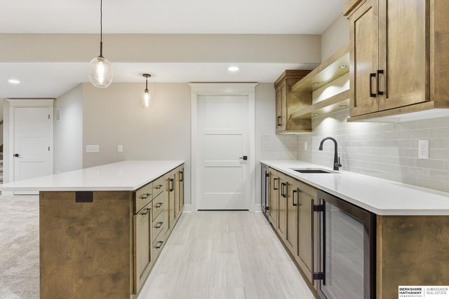 21432 B Street, Elkhorn, NE 68022