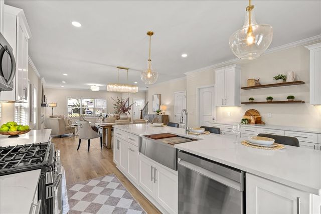 1751 16th Ave, N, Nashville, TN 37208