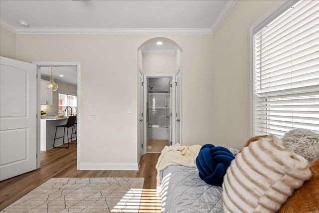 1751 16th Ave, N, Nashville, TN 37208