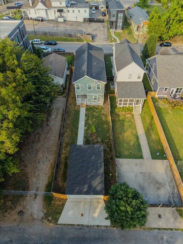 1751 16th Ave, N, Nashville, TN 37208