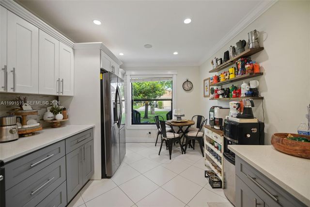 6183 Pine Tree Ln Unit B, Tamarac, FL 33319