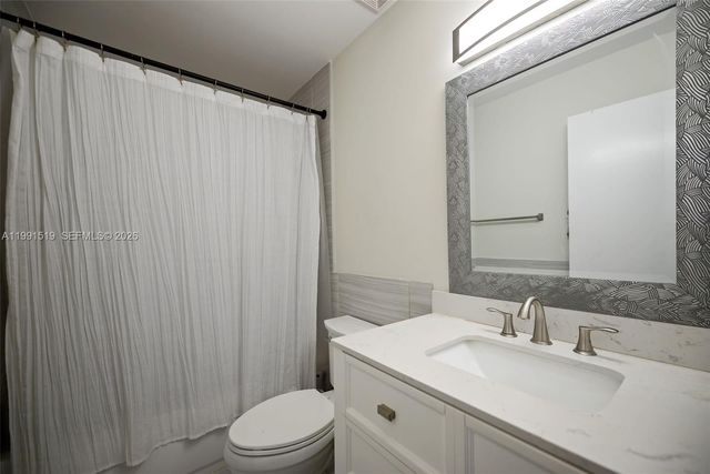 6183 Pine Tree Ln Unit B, Tamarac, FL 33319