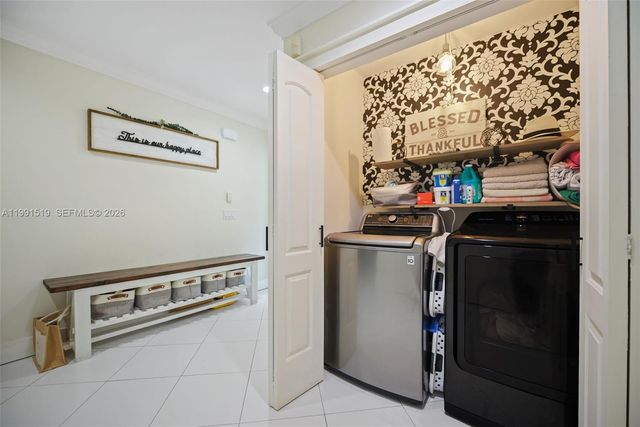6183 Pine Tree Ln Unit B, Tamarac, FL 33319