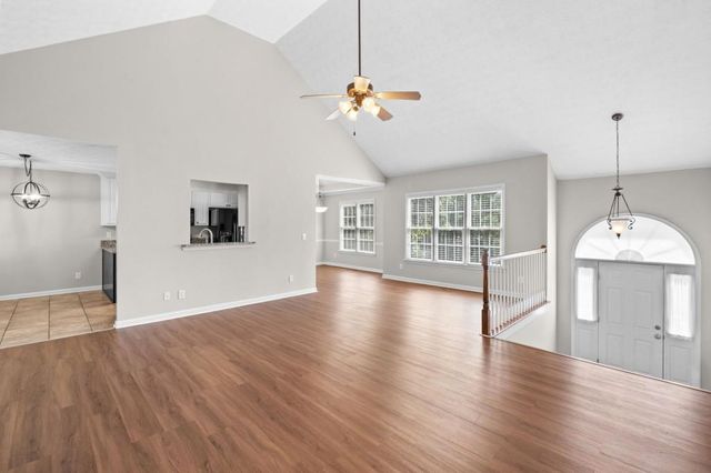 122 Brookhaven Lane, Canton, GA 30114