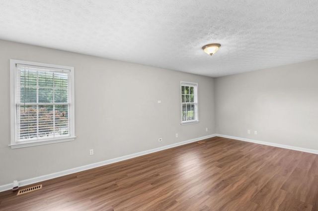 122 Brookhaven Lane, Canton, GA 30114