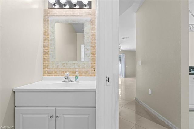 3647 Pine Oak CIR 103, Fort Myers, FL 33916