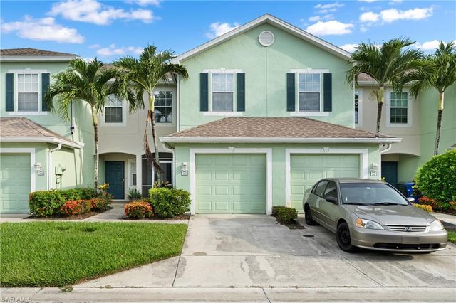 3647 Pine Oak CIR 103, Fort Myers, FL 33916