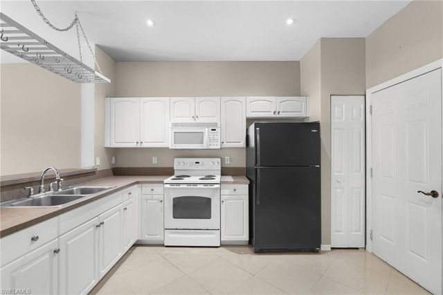 3647 Pine Oak CIR 103, Fort Myers, FL 33916