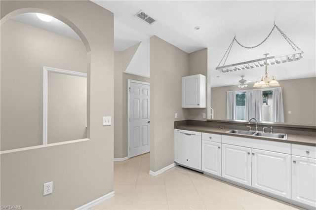 3647 Pine Oak CIR 103, Fort Myers, FL 33916