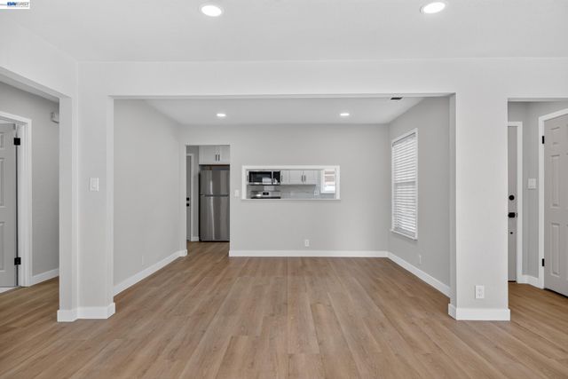 19515 Western Blvd, Hayward, CA 94541