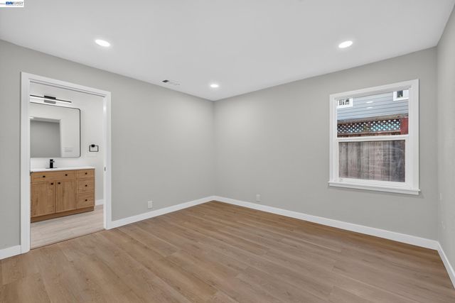 19515 Western Blvd, Hayward, CA 94541