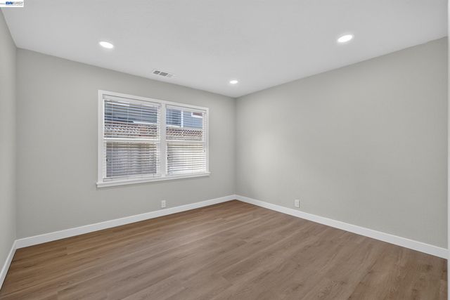 19515 Western Blvd, Hayward, CA 94541