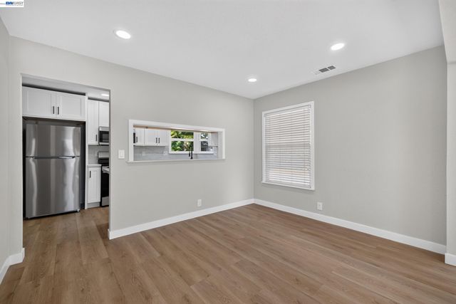 19515 Western Blvd, Hayward, CA 94541