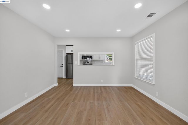 19515 Western Blvd, Hayward, CA 94541