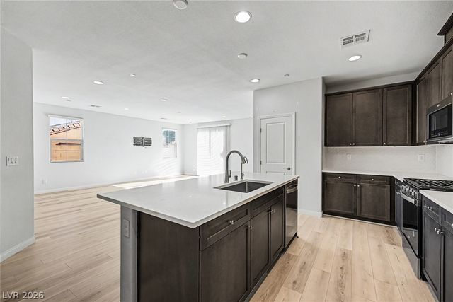 877 Mary Baer Way, Henderson, NV 89011