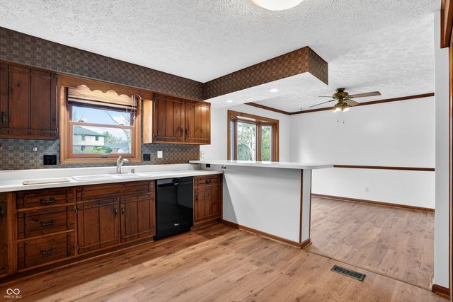 7802 Mallard Way, Indianapolis, IN 46256