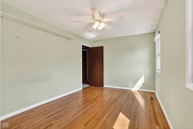 7802 Mallard Way, Indianapolis, IN 46256