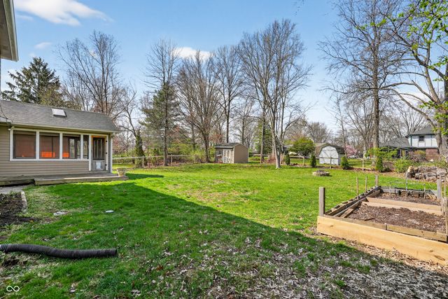 7802 Mallard Way, Indianapolis, IN 46256