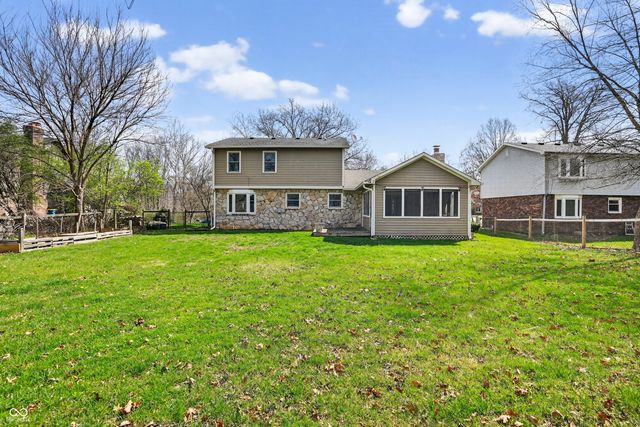 7802 Mallard Way, Indianapolis, IN 46256