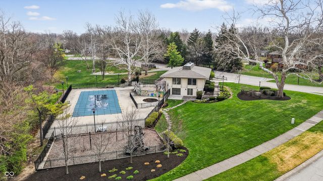 7802 Mallard Way, Indianapolis, IN 46256