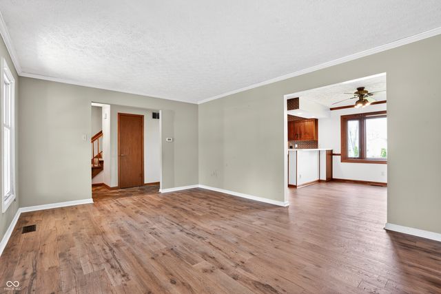 7802 Mallard Way, Indianapolis, IN 46256